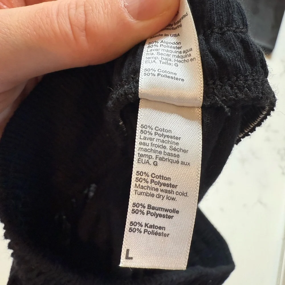 American Apparel L Black Skater Skirt - Picture 3 of 4